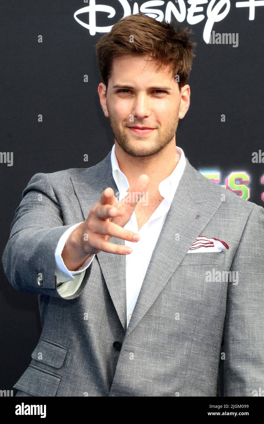 Santa Monica, CA. 9th July, 2022. James Godfrey at arrivals for ZOMBIES ...
