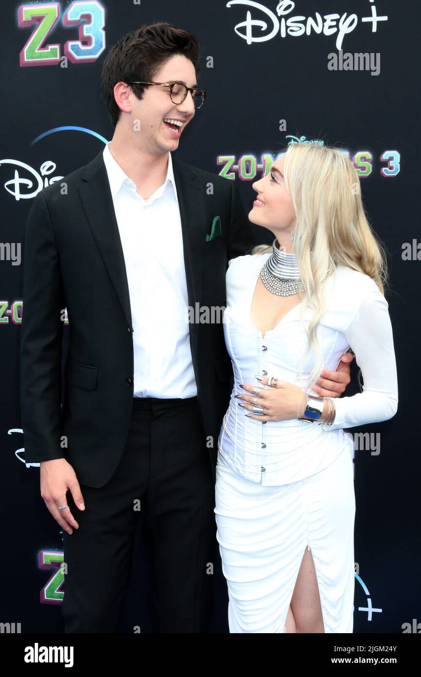 July 9, 2022, Santa Monica, CA, USA: LOS ANGELES - JUL 9:  Milo Manheim, Meg Donnelly at the Zombies 3 Premiere Screening at Barker Hanger on July 9, 2022 in Santa Monica, CA (Credit Image: © Kay Blake/ZUMA Press Wire) Stock Photo