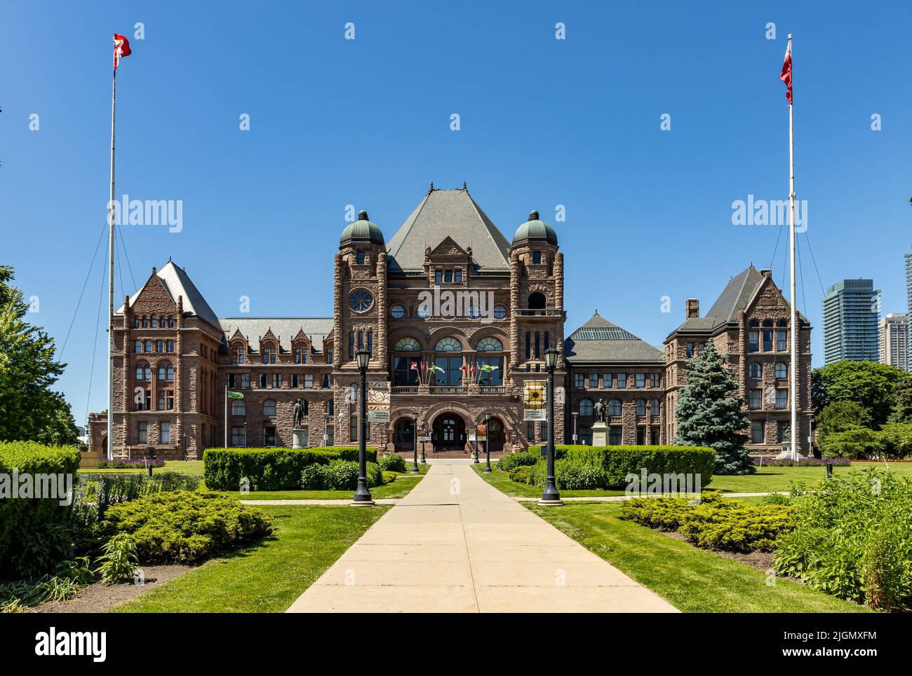 Legislative Assembly of Ontario (or in French 'Assemblée législative de l'Ontario') at Queens Park on a clear Summer day, Toronto, Canada. Stock Photo