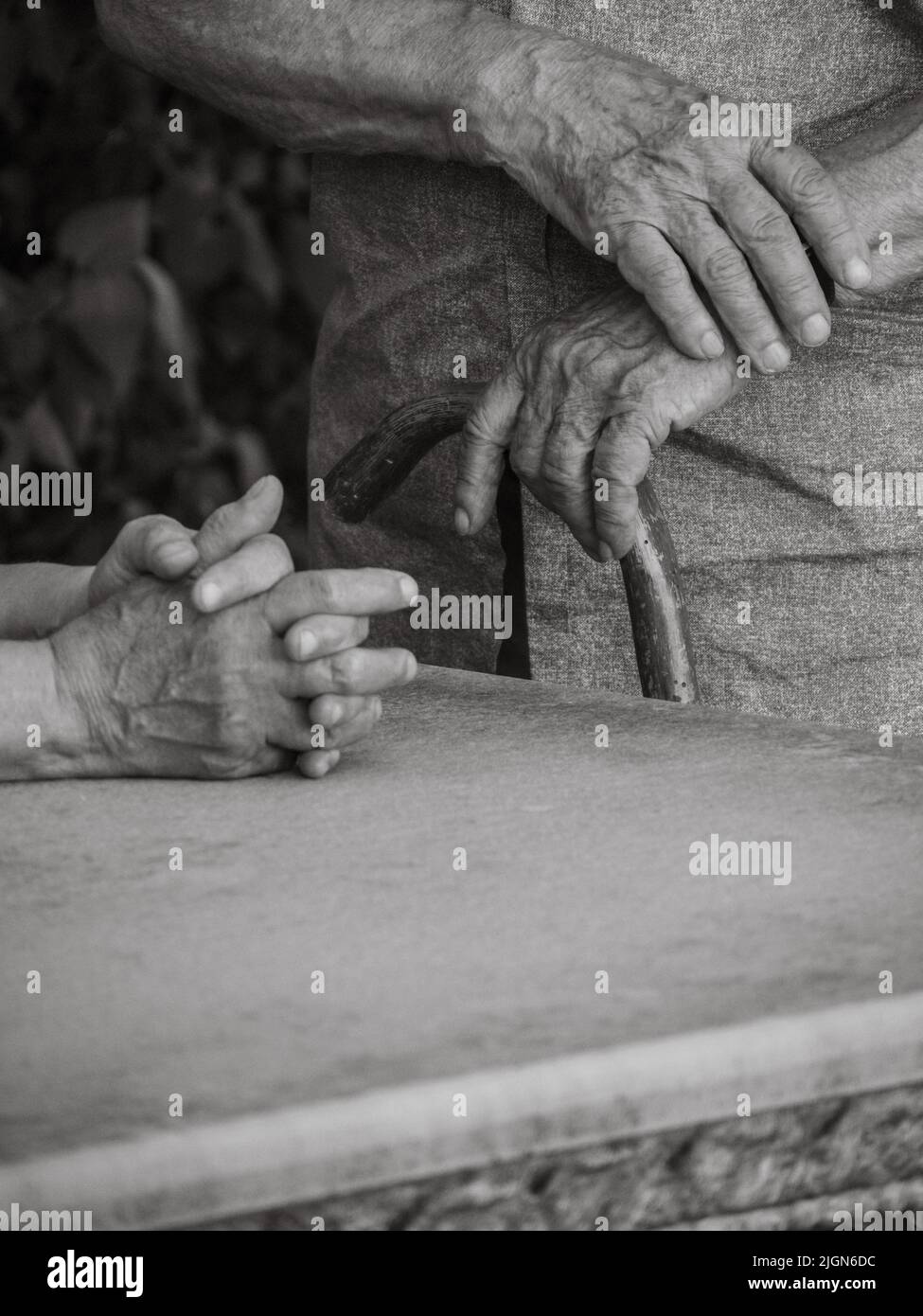 Hands wrinkled active hi-res stock photography and images - Alamy