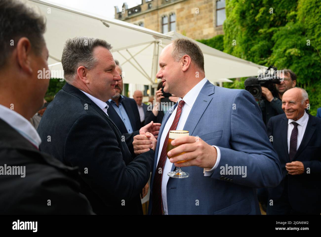 Non partisan group hires stock photography and images Alamy