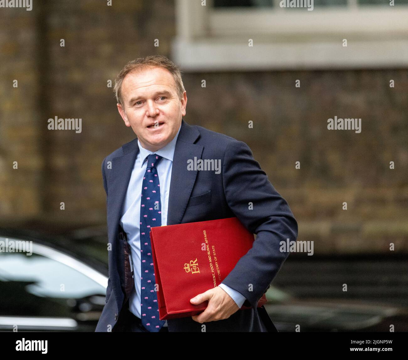 London, UK. 12th July, 2022. George Eustice, Environment Secretary, arrives at a cabinet meeting at 10 Downing Street London. Credit: Ian Davidson/Alamy Live News Stock Photo
