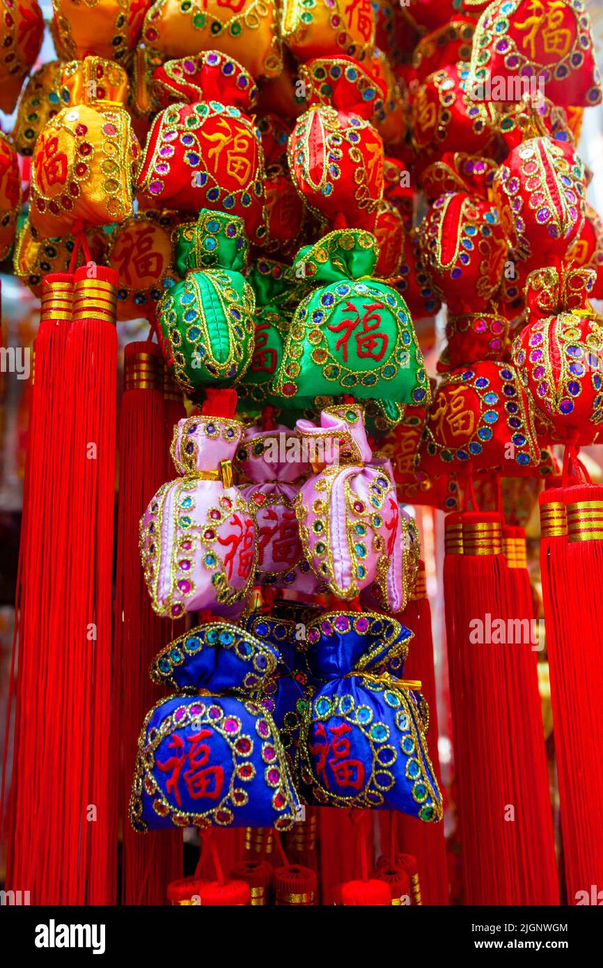 where to buy chinese new year decorations in hong kong