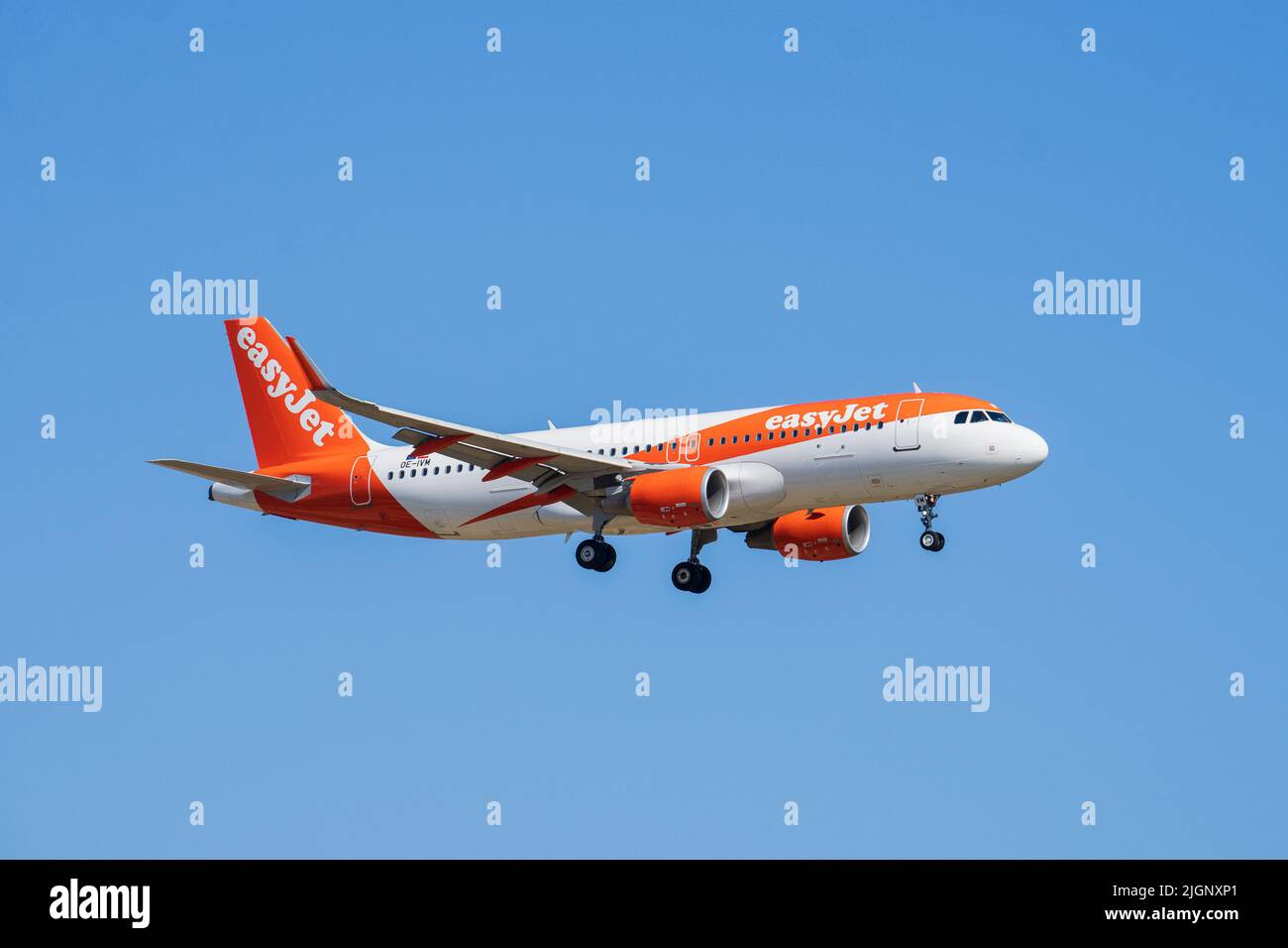 El Prat, Spain, 8, July, 2022.  Planes landing.  Credit: JG/Alamy Live News Stock Photo
