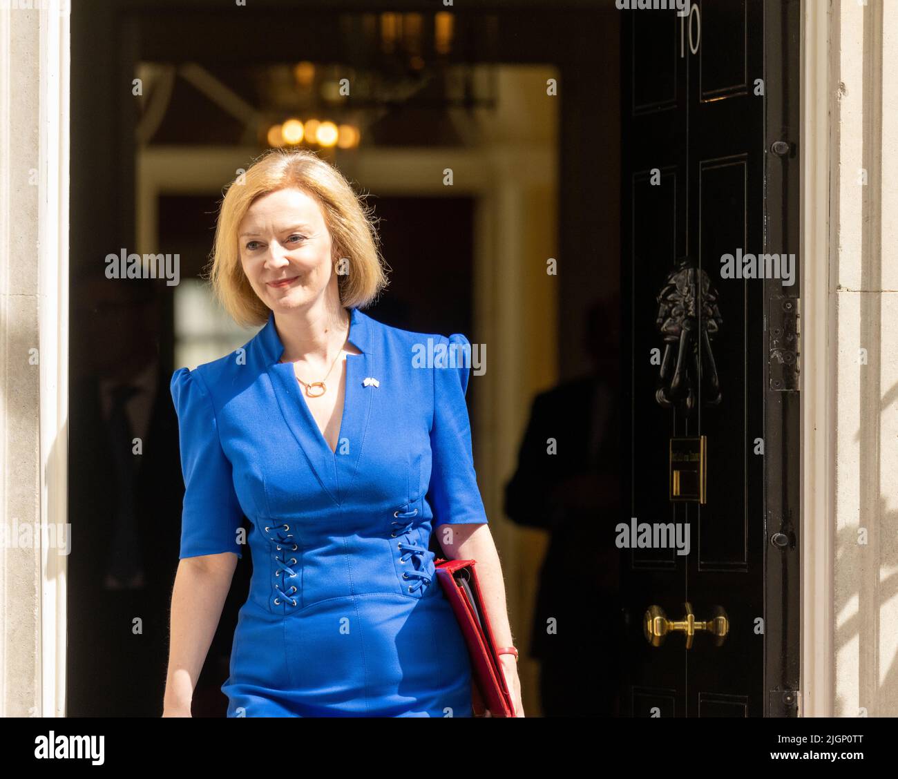 London, UK. 12th July, 2022. Liz Truss, Foreign Secretary, leaves a cabinet meeting at 10 Downing Street London. Credit: Ian Davidson/Alamy Live News Stock Photo