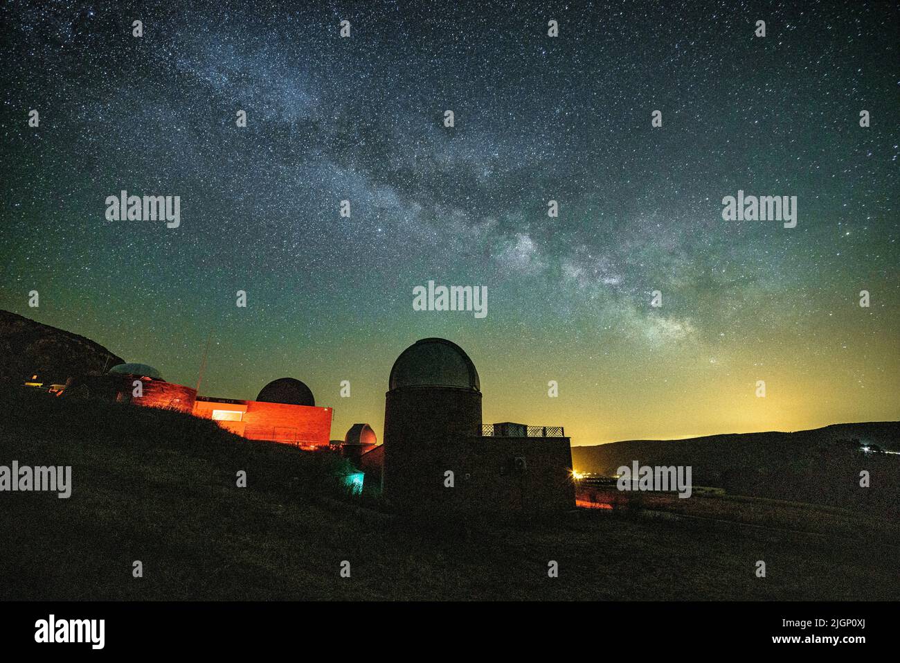 Montsec Astronomical Observatory at night with the Milky Way (Àger, Lleida, Catalonia, Spain) ESP: Observatorio Astronómico del Montsec de noche Stock Photo
