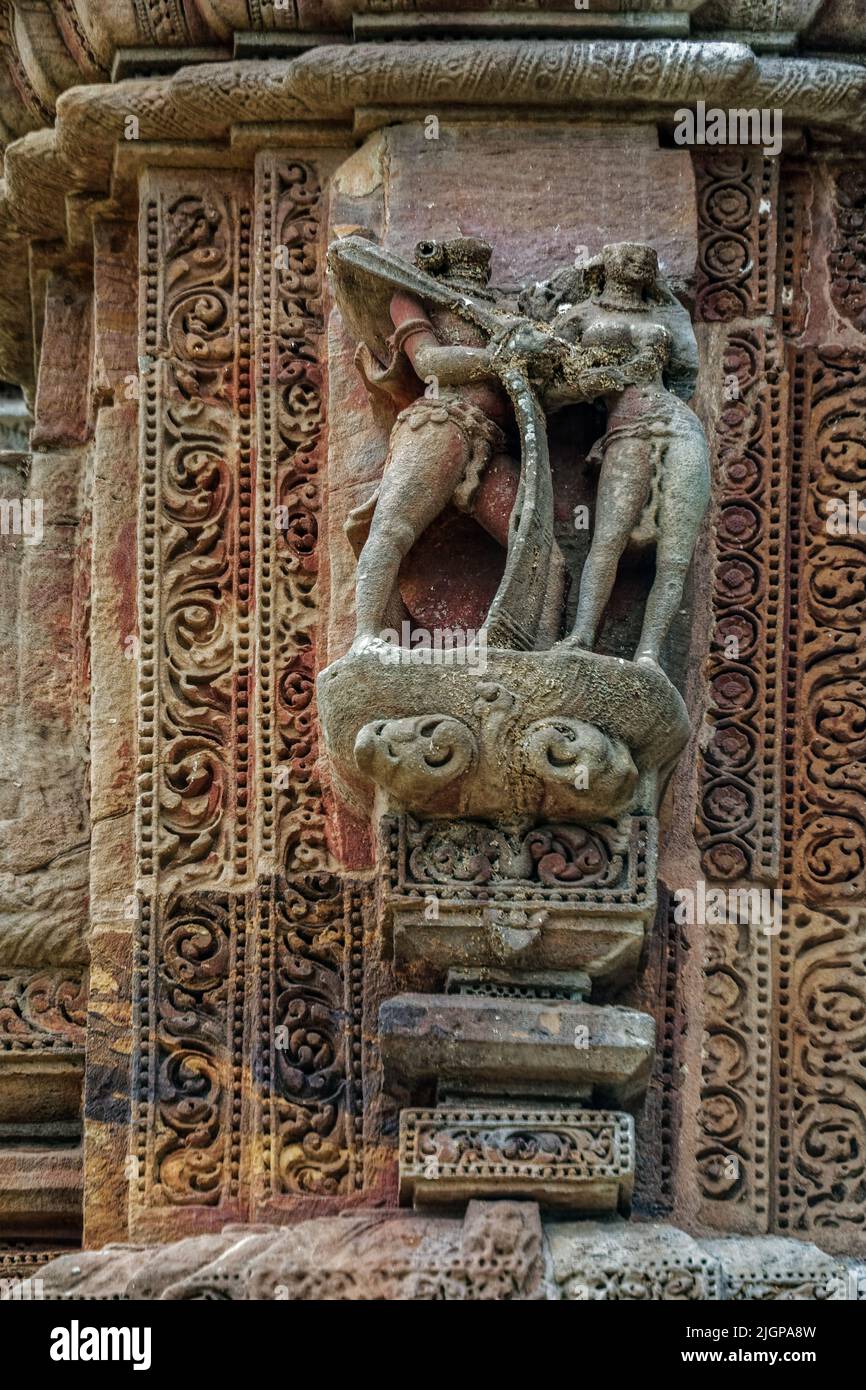 07 21 2007 Stone sculpture on the outside wall of Rajarani Temple