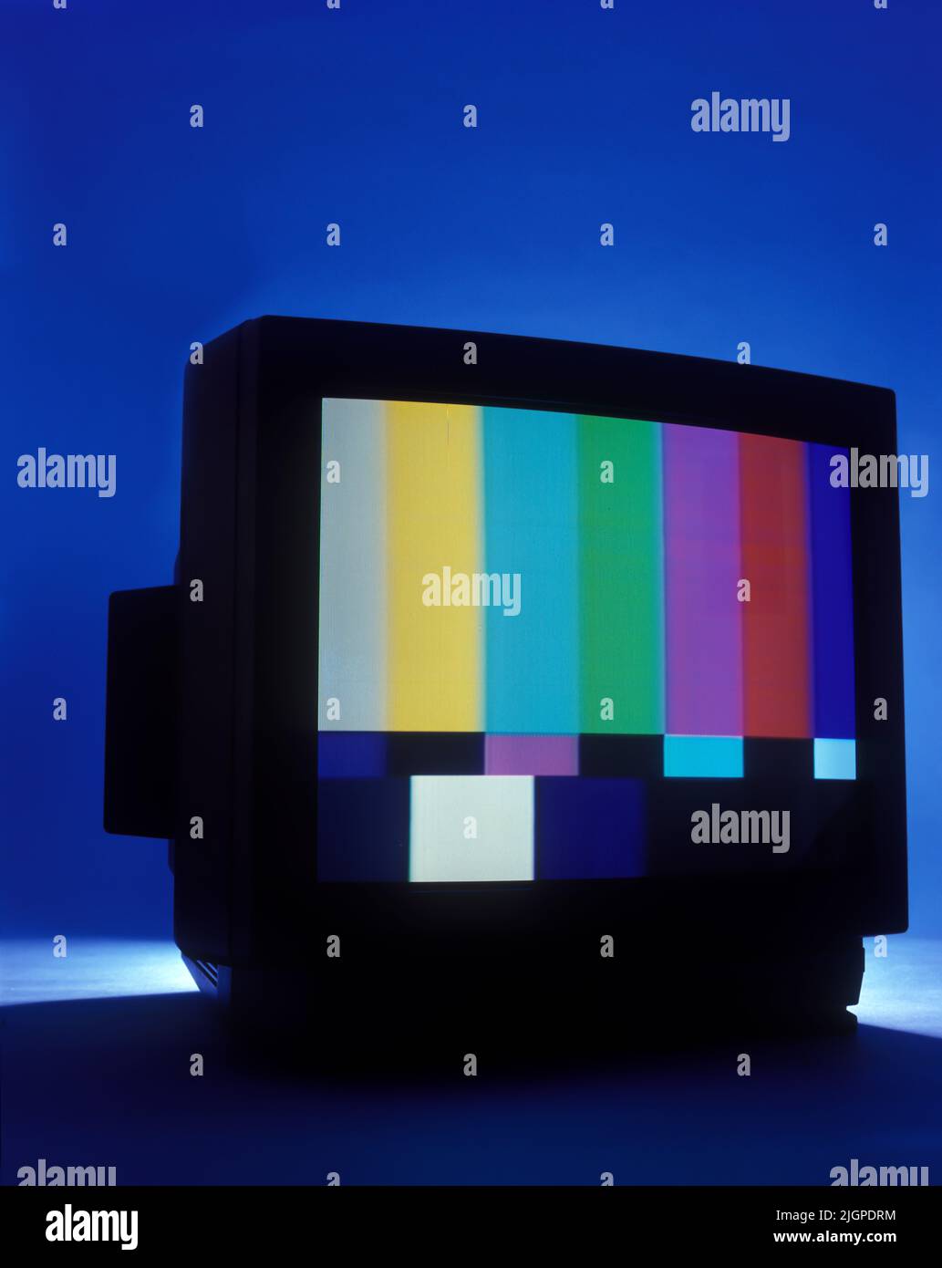 1992 HISTORICAL COLOR TEST CARD (© GEORGE HERSEE 1967)  OLD FASHIONED 1980S CRT TELEVISION (©SONY CORP 1987) Stock Photo
