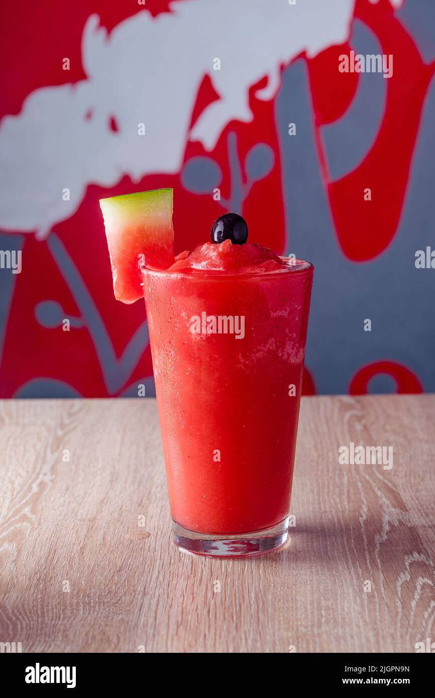 delicious natural juices to share with friends and family enjoying good