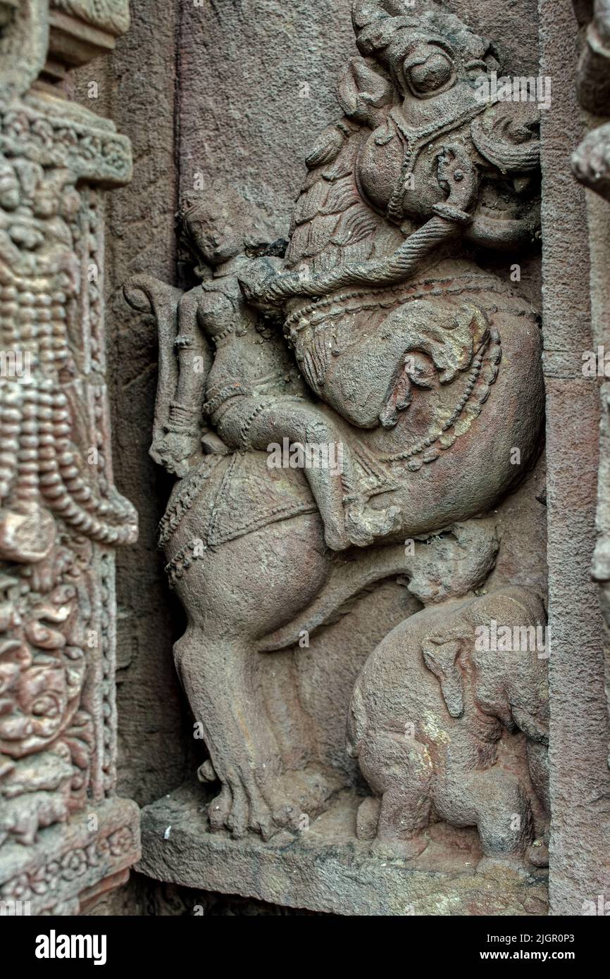 07 21 2007 Stone sculpture on outside wall of Mukteshwar Temple