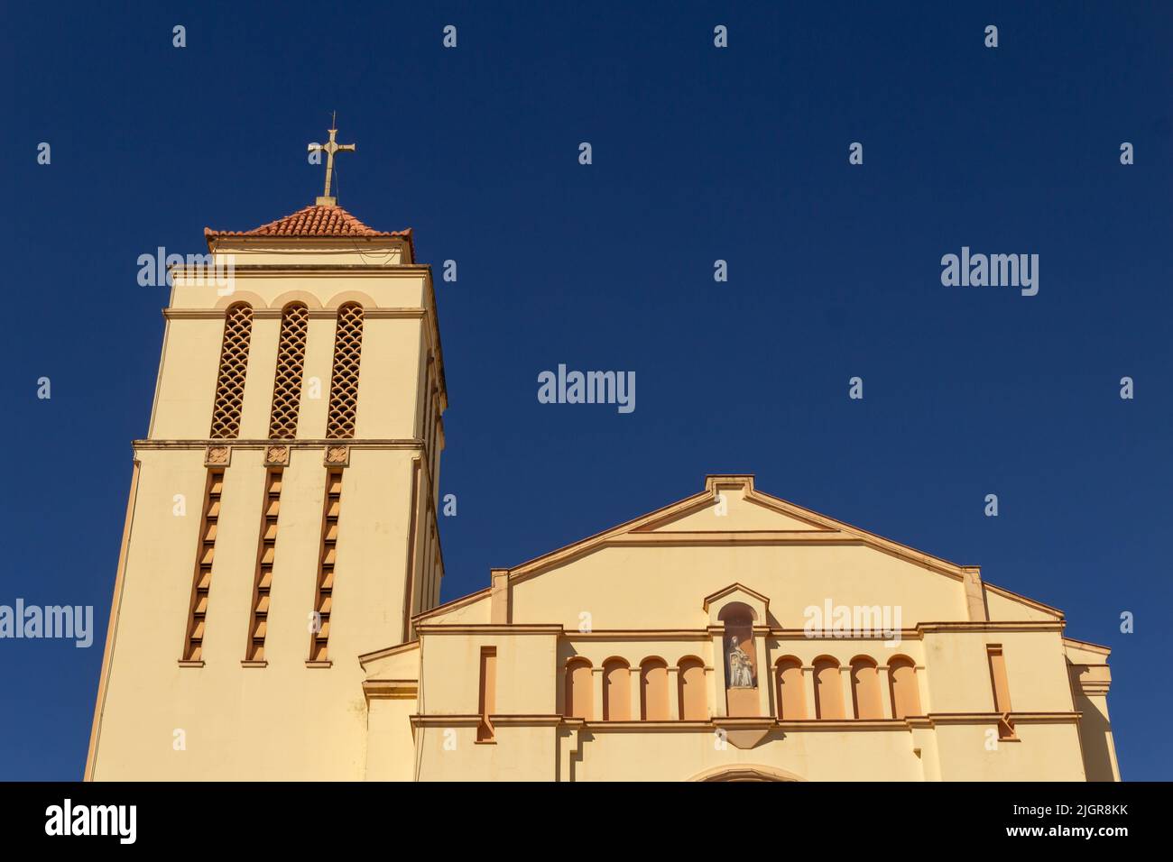 Anápolis, Goiás, Brazil – July 10, 2022:  Parish of Sant'Ana, Franciscan Friars. Detail of the church of Sant'Ana. Stock Photo