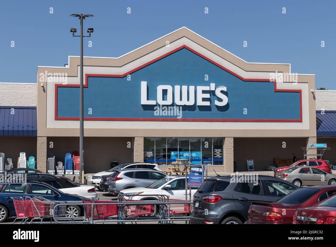 Circa November 2021: Lowe's Home Improvement Warehouse. Lowe's operates retail home improvement and appliance stores across the US. Stock Photo