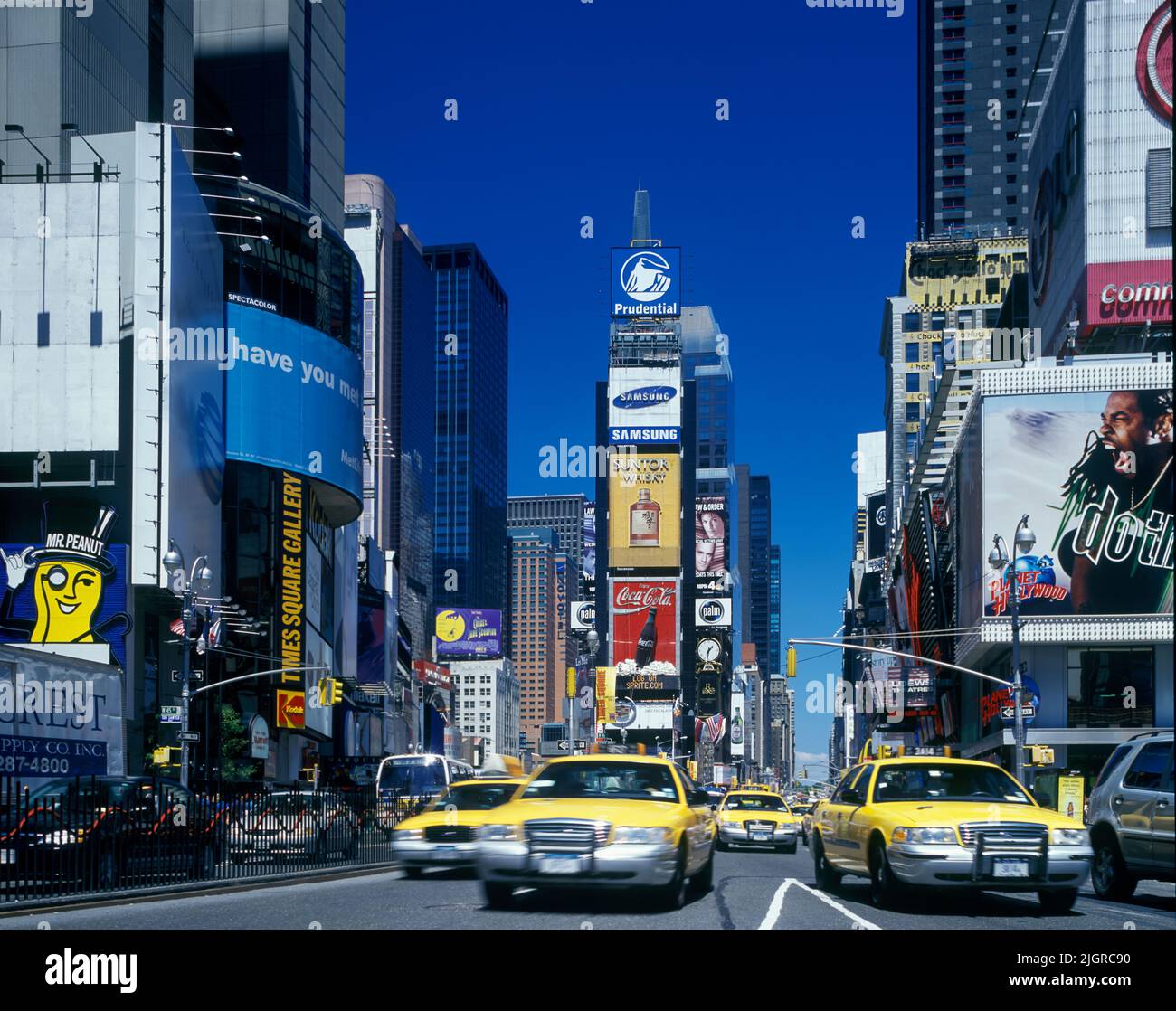 2001 HISTORICAL YELLOW TAXI CABS TIMES SQUARE MANHATTAN NEW