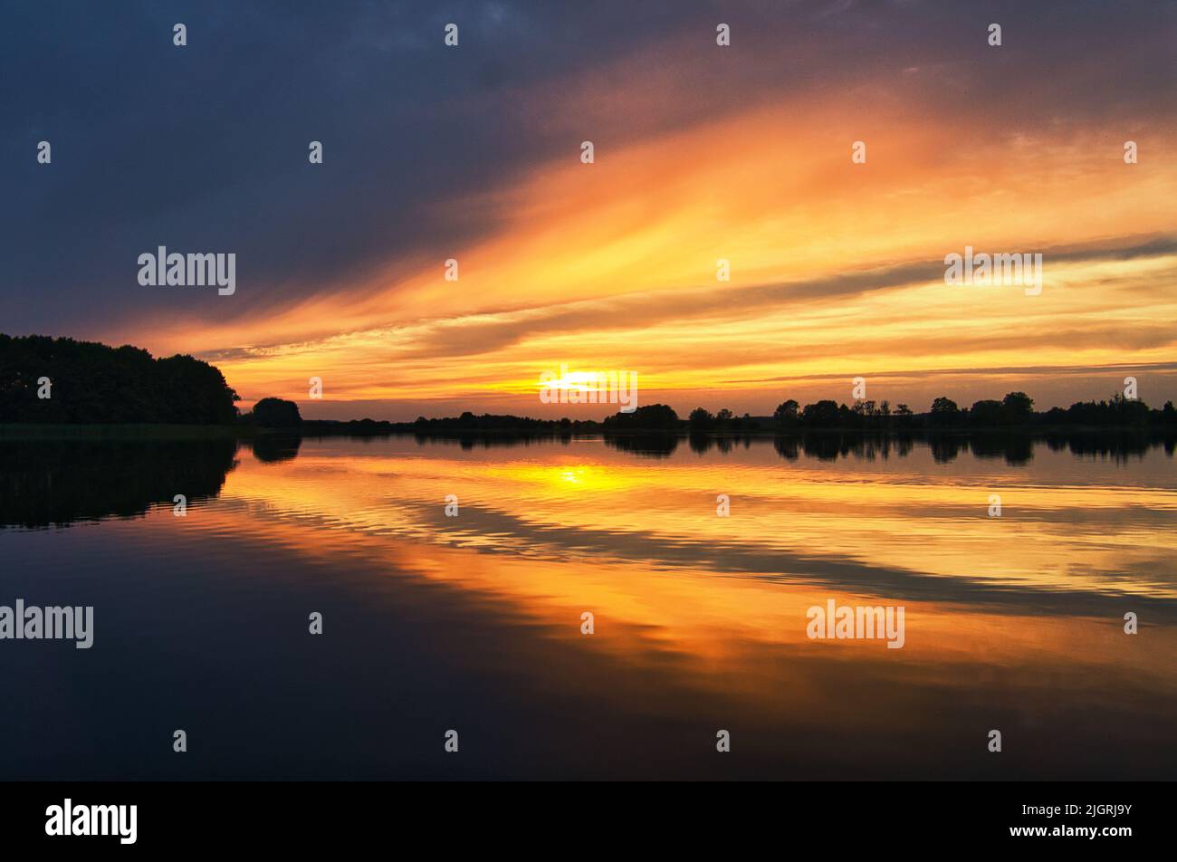 An aerial view of a beautiful sea during the sunset Stock Photo - Alamy