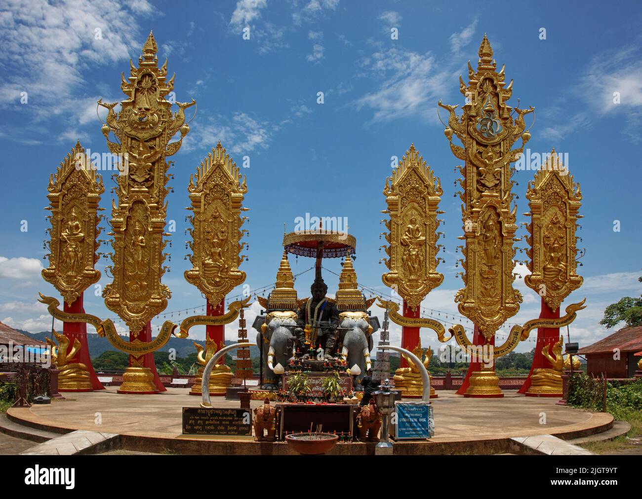 A Buddhist shrine at the GOLDEN TRIANGLE is where Thailand, Burma and Laos meet at the confluence of the Mekong and Ruak rivers - CHIANG   SAEN, THAIL Stock Photo