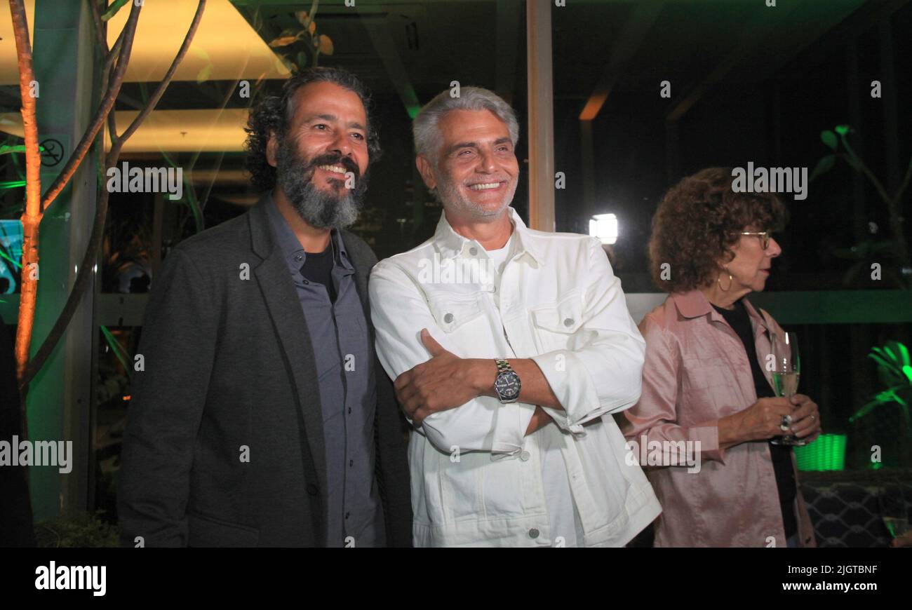 Rio de Janeiro, Rio de Janeiro, Brasil. 12th July, 2022. (INT) Launch of the Gramado Film Festival at the Prodigy hotel in Rio de Janeiro. July 12, 2022, Rio de Janeiro, Brazil: Actors Marcos Palmeira and Tarcisio Filho - Actors such as Marcos Palmeira, Zelito Vianna, Dira Paes and Tarcisio Filho, in addition to filmmaker Caca Diegues, participate in the launch of Gramado Film Festival, in a ceremony held at the Hotel Prodigy, in downtown Rio de Janeiro, on Tuesday. (12) (Credit Image: © Onofre Veras/TheNEWS2 via ZUMA Press Wire) Stock Photo