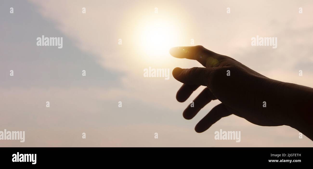 Hands reaching out hi-res stock photography and images - Alamy