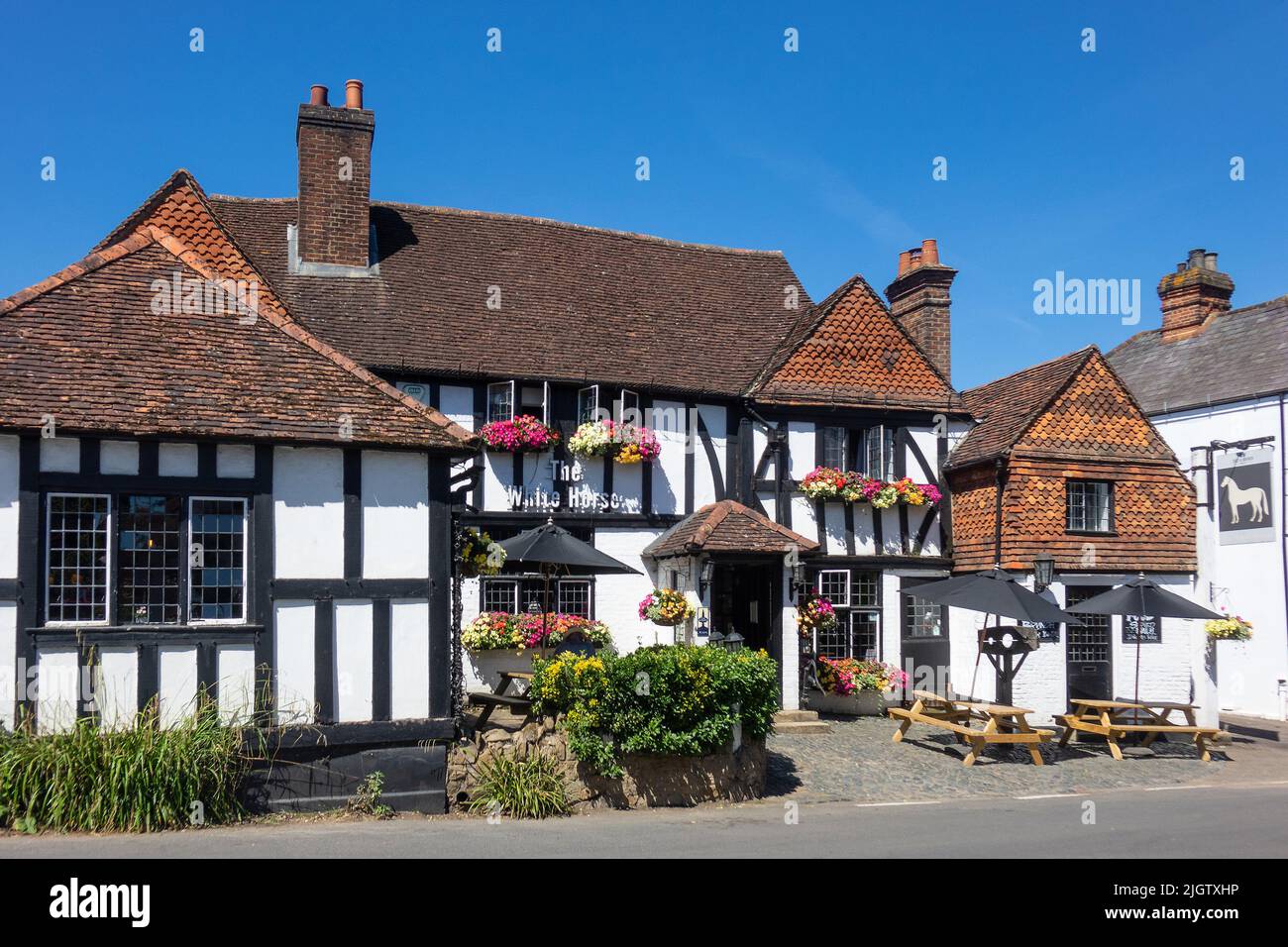 England, Surrey, Shere, White Horse Inn Stock Photo