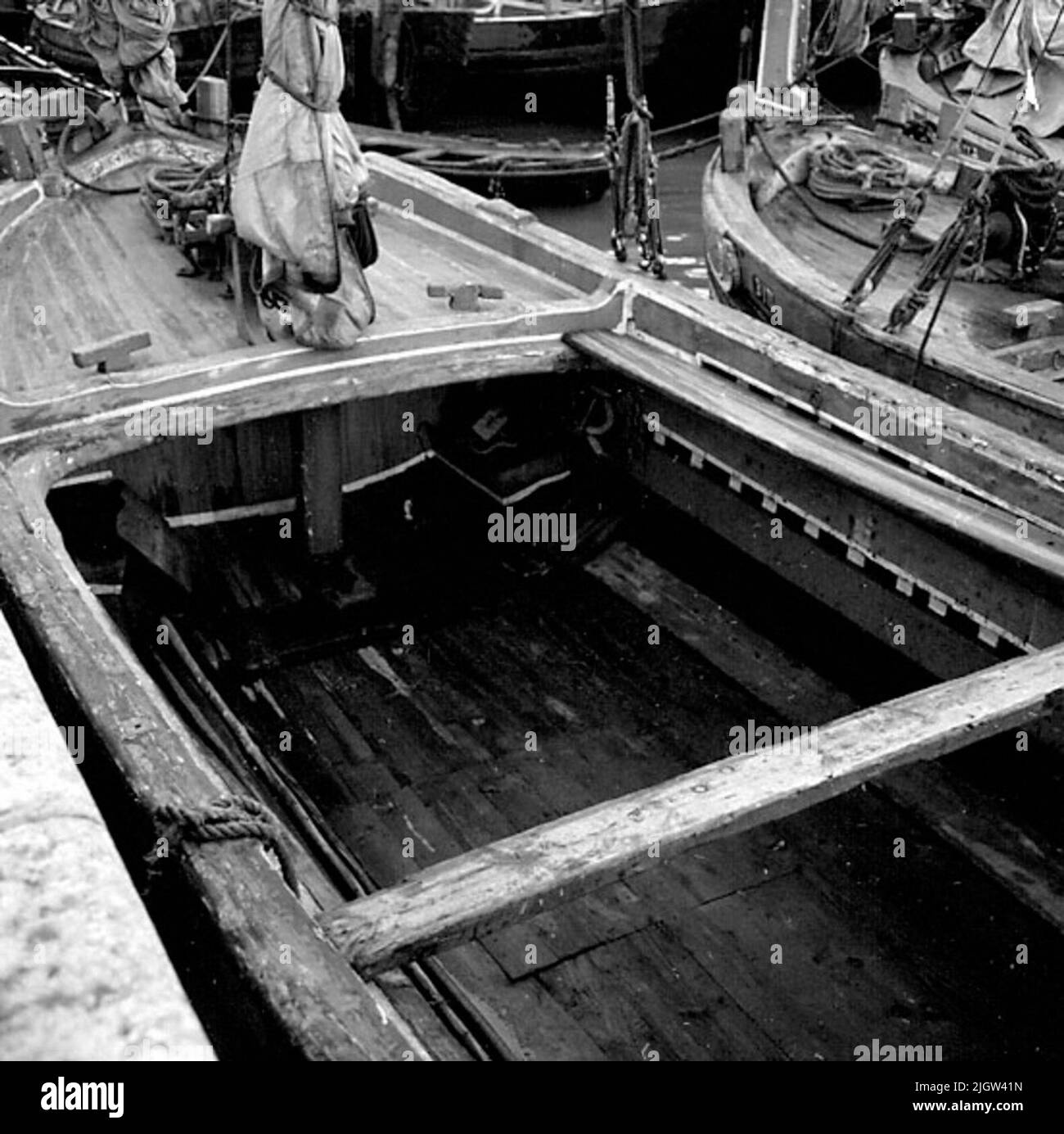 49 Portugal Photo Jornal Is Available At B M A Photo Albums 49-portugal-photo-jornal-is-available-at-b-m-a-photo-albums