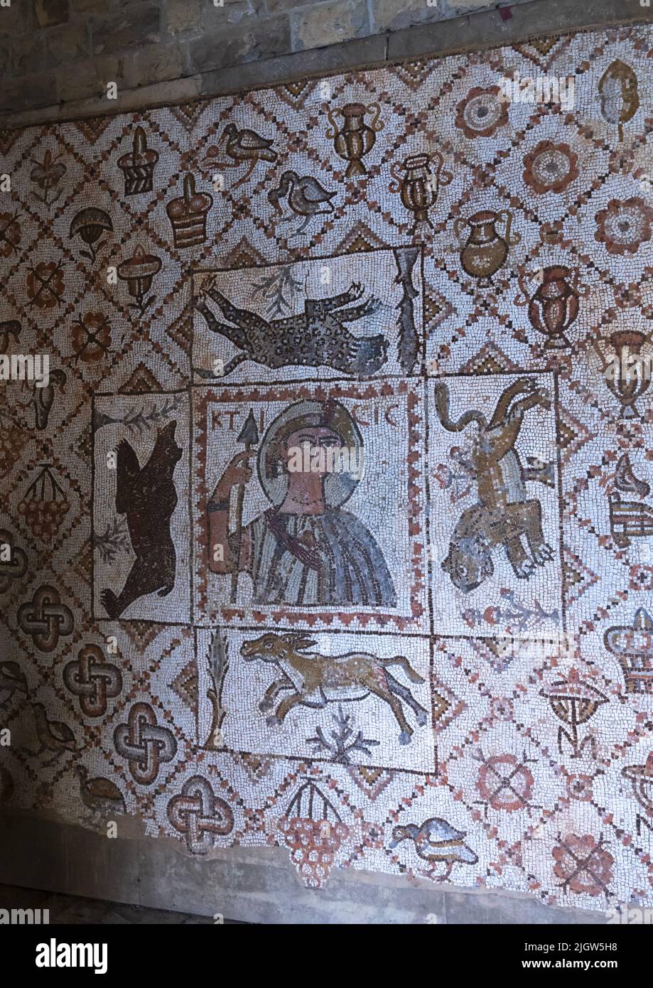 Mosaic tiles roman ancient byzantine hi-res stock photography and ...