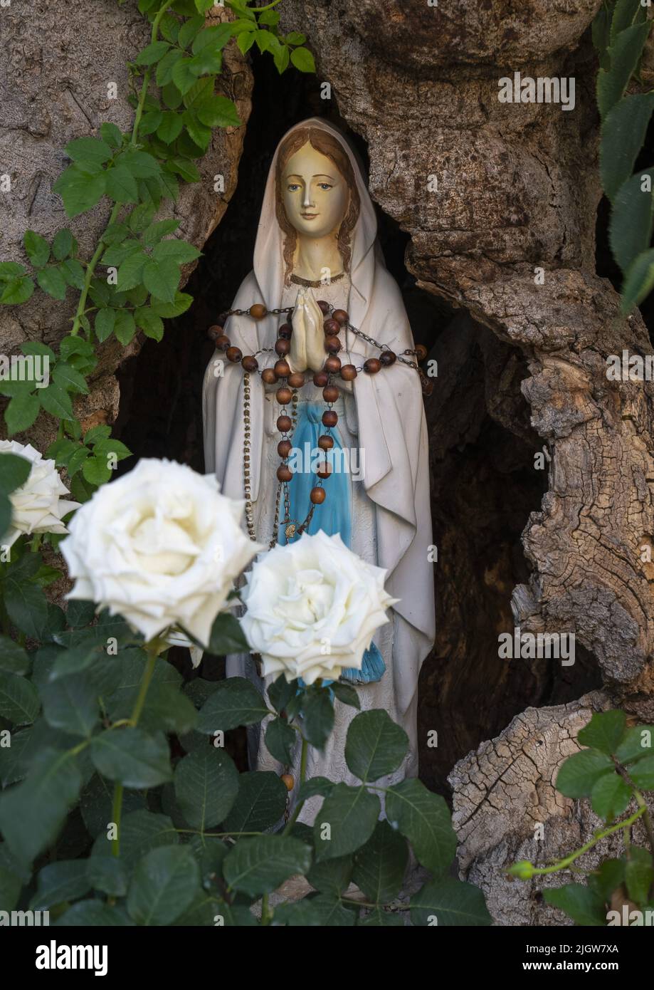 Virgin Mary statue in front of a house, Governorate of North Lebanon