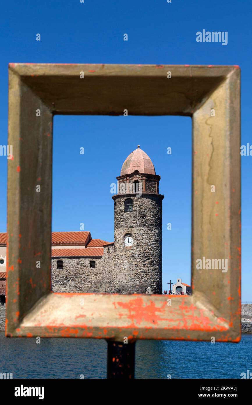 Church of Our Lady of the Angels. Point of view frame. Collioure, Occitanie, France Stock Photo