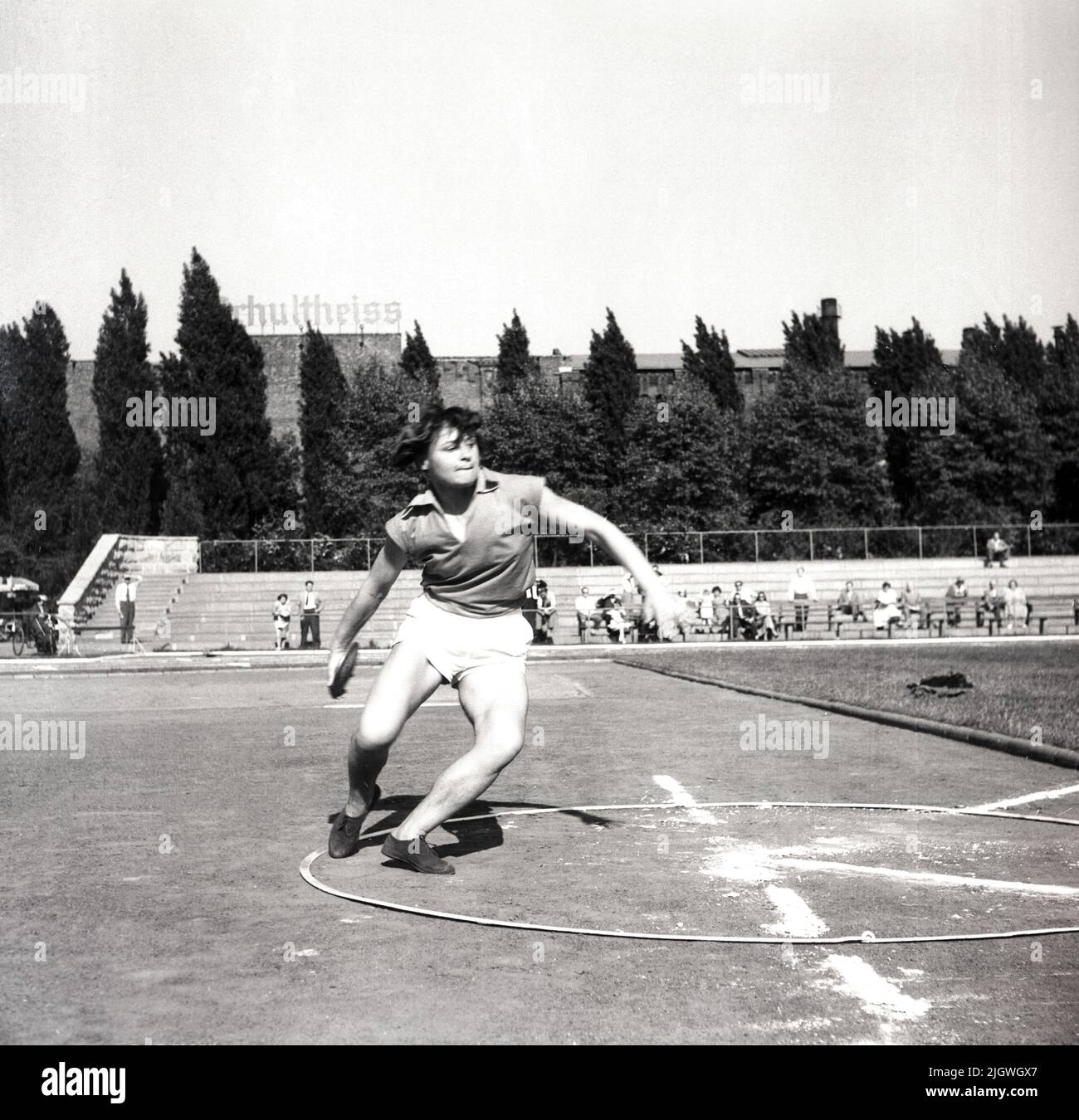 Leichtathletik wettkampf frauen hires stock photography and images Alamy