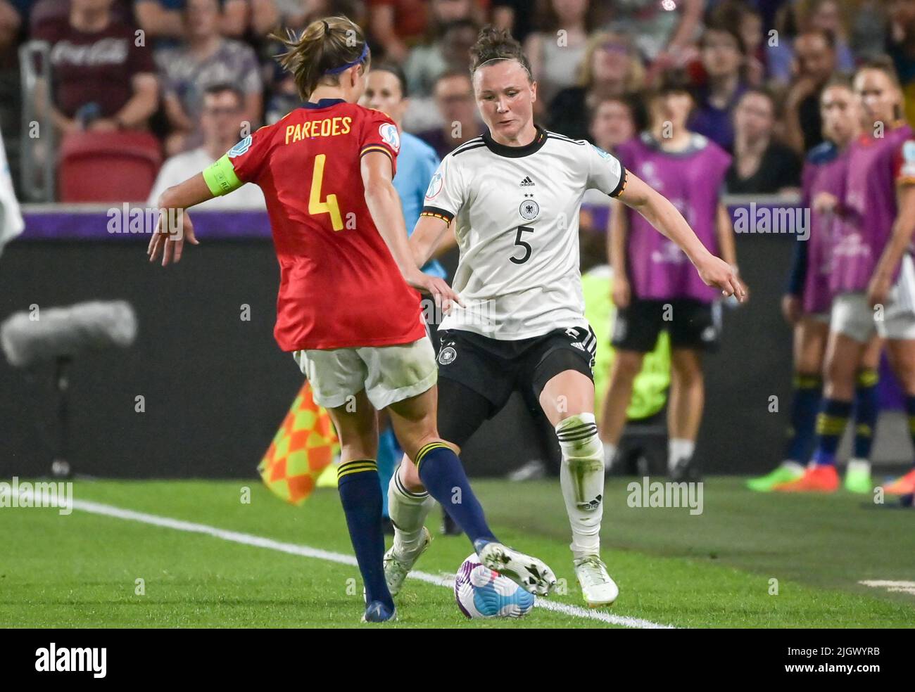 London, UK. 12th July, 2022. Soccer, women: European Championship, Germany - Spain, preliminary round, Germany's Marina Hegering (r) in a duel with Irene Paredes. Credit: Sebastian Gollnow/dpa/Alamy Live News Stock Photo