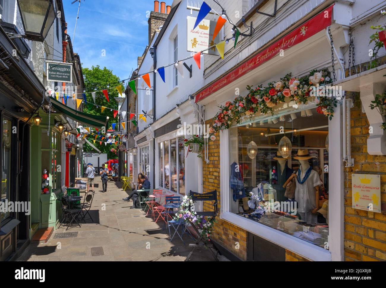 Cafes and shops on Paved Court, Richmond upon Thames, London, England, UK Stock Photo