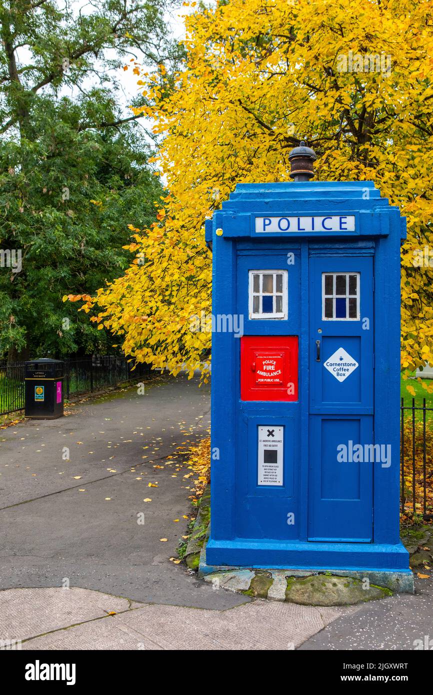 Glasgow, Scotland - October 12th 2021: A vintage Police Box on Cathedral Square in the beautiful city of Glasgow, in Scotland.The box is now used as a Stock Photo