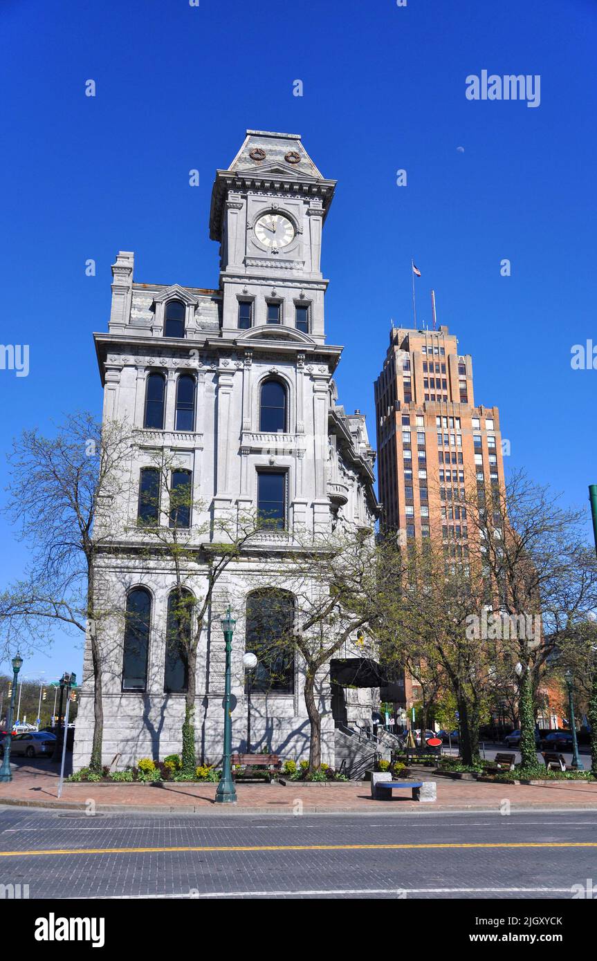Gridley Building was built in 1867 at 101 S Salina Street at Clinton