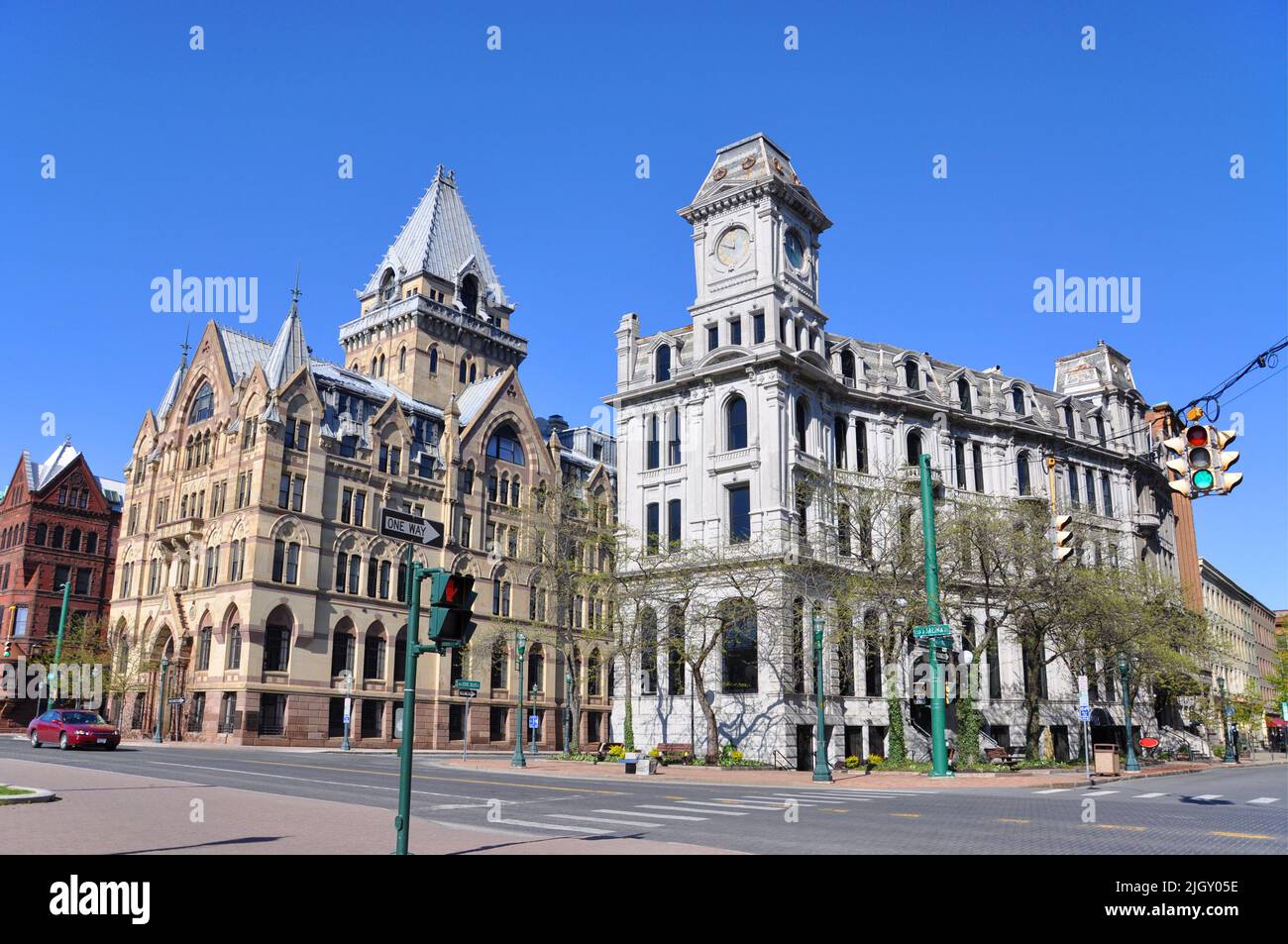 Syracuse Savings Bank Building (left) and Gridley Building (right) at