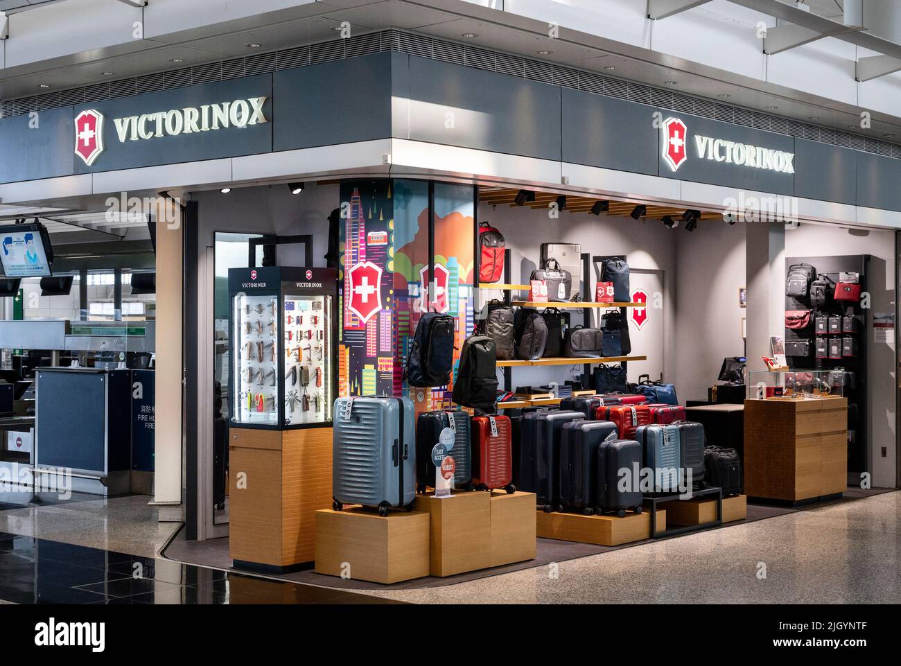 Victorinox knife hi-res stock photography and images - Page 2 - Alamy