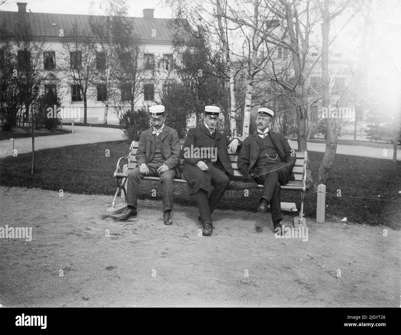 Spanish men park bench Black and White Stock Photos & Images - Alamy