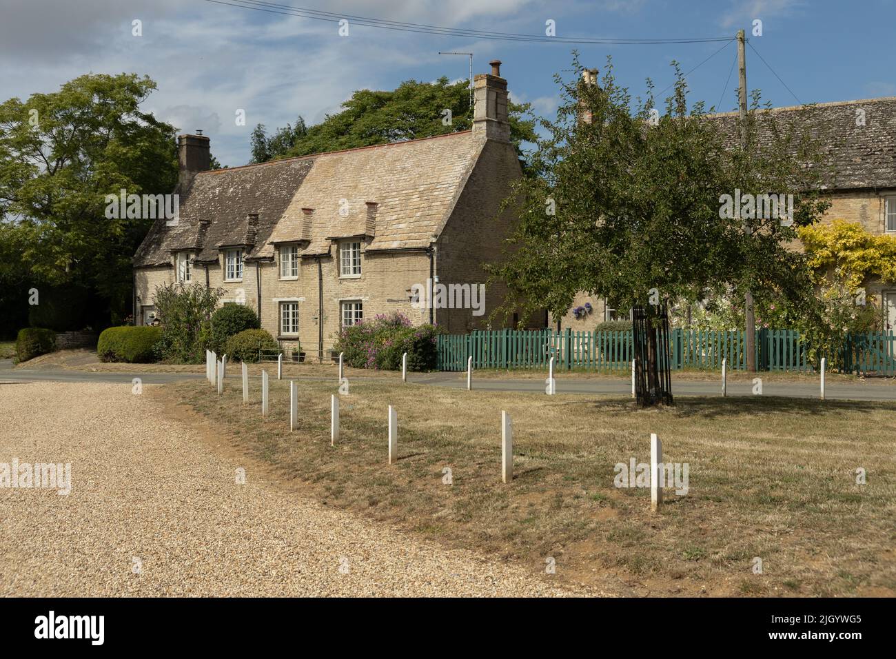 One of Northamptonshire's famous villages Wadenhoe Stock Photo Alamy