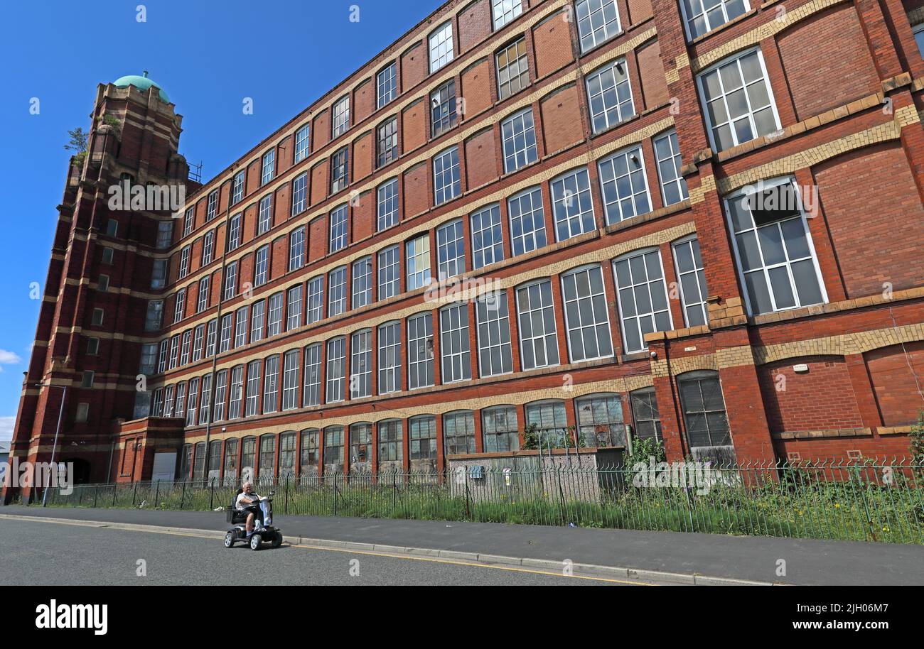 Butts Spinning Cotton Mill ,Butts Street, Leigh, Wigan, Lancashire, England, UK, WN7 3AE Stock Photo