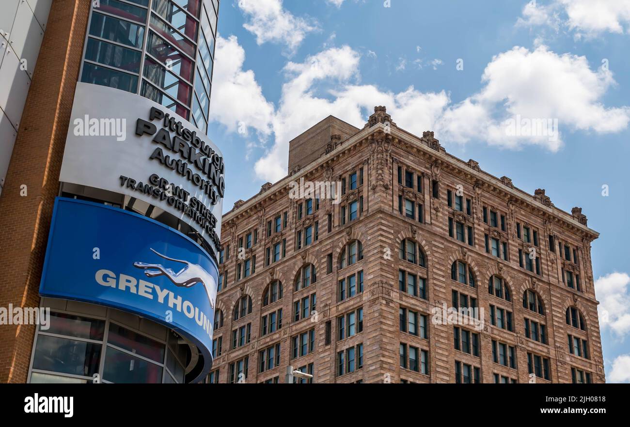 Greyhound station exterior hires stock photography and images Alamy