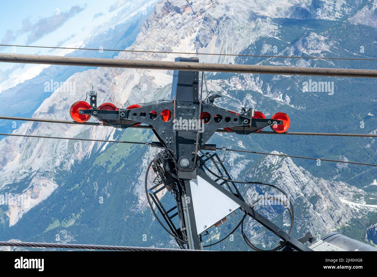 Ropeways hi-res stock photography and images - Alamy