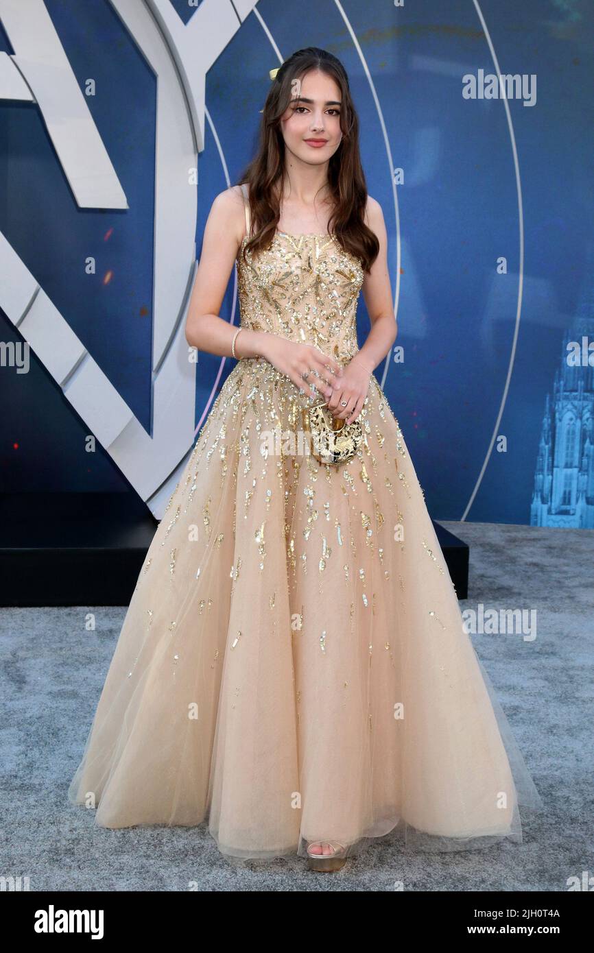 LOS ANGELES JUL 13 Julia Butters at the The Gray Man Premiere at TCL