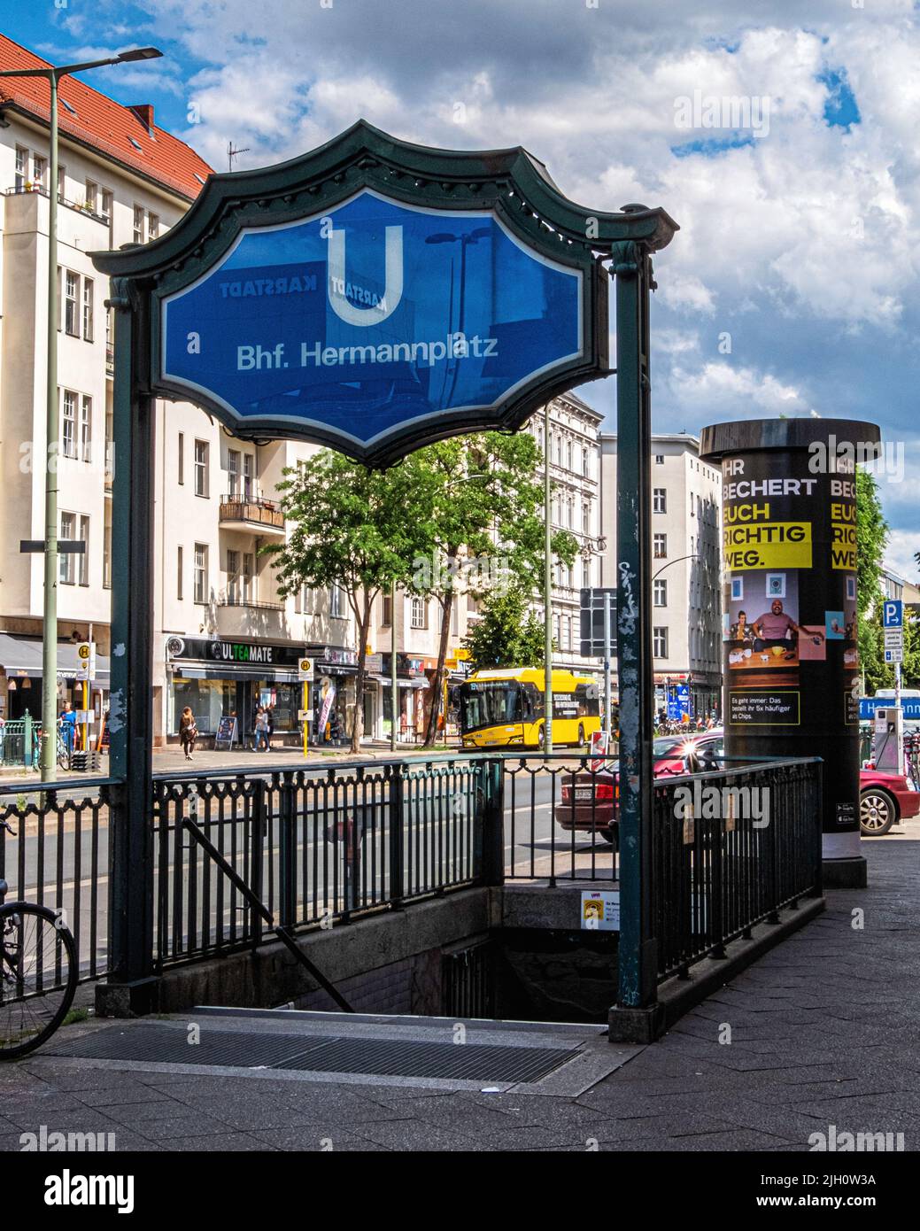 Hermannplatz U-bahn Underground railway station In Neukölln, Berlin serves U8 & U7 Lines Stock Photo