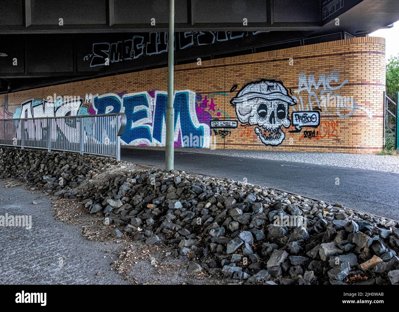 Ernst Ruska Ufer under graffiti covered bridge of the 113 motorway in Johannisthal, Treptow-Köpenick, Berlin Stock Photo