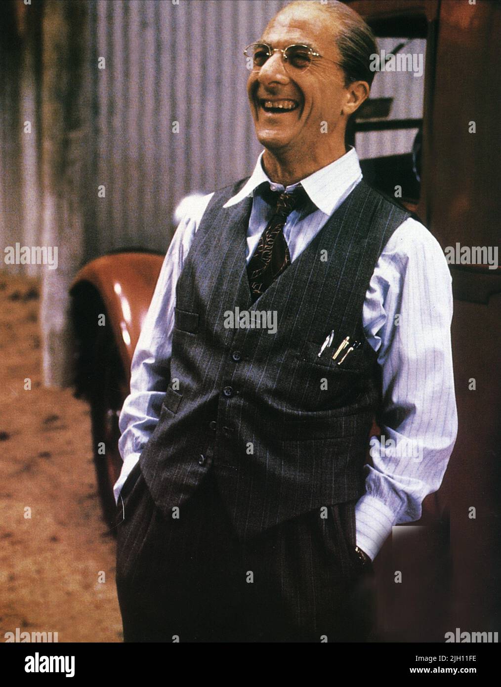 DUSTIN HOFFMAN, DEATH OF A SALESMAN, 1985 Stock Photo Alamy