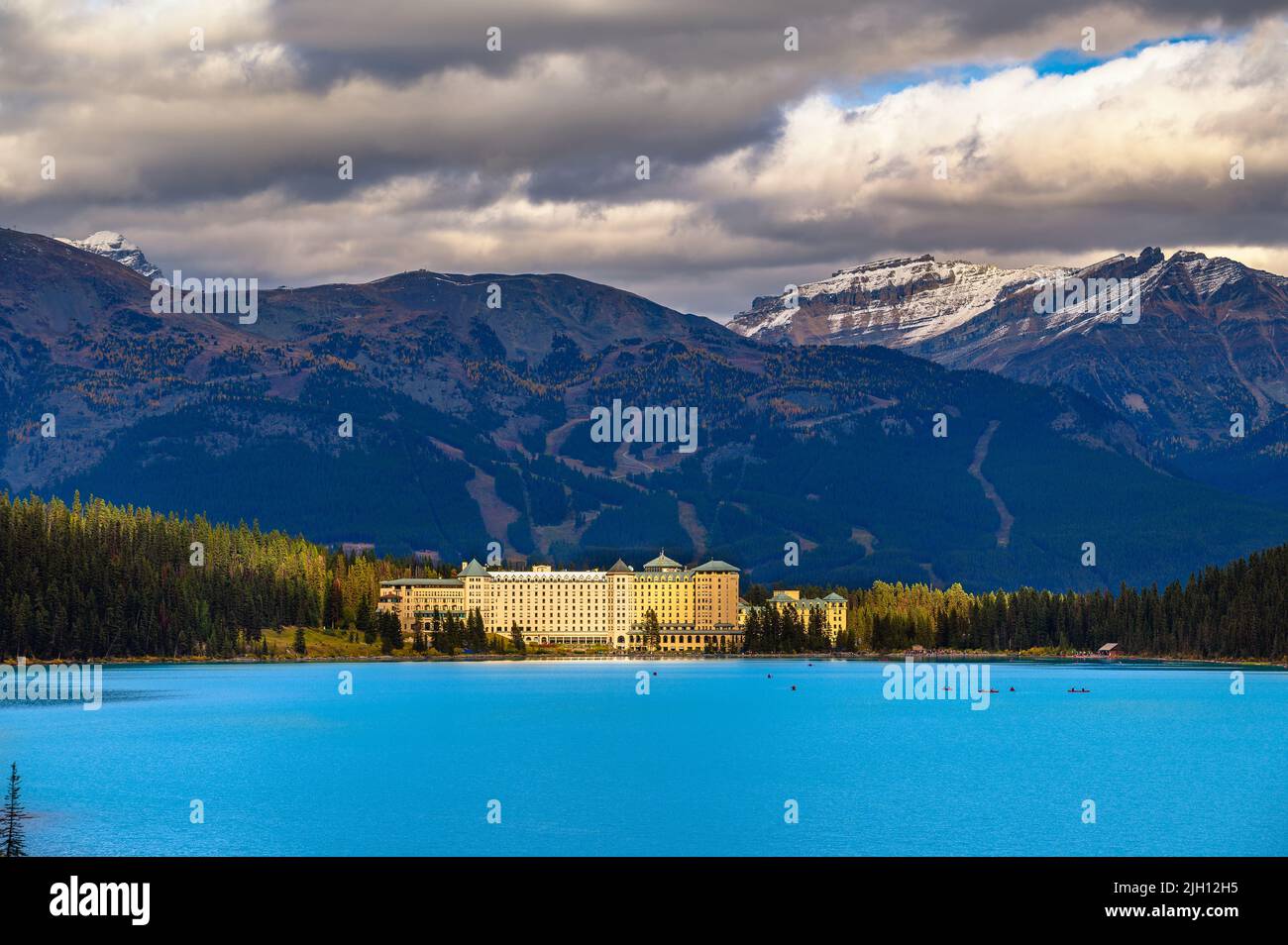 Lake Louise and Fairmont Chateau Hotel in Banff National Park, Alberta, Canada Stock Photo