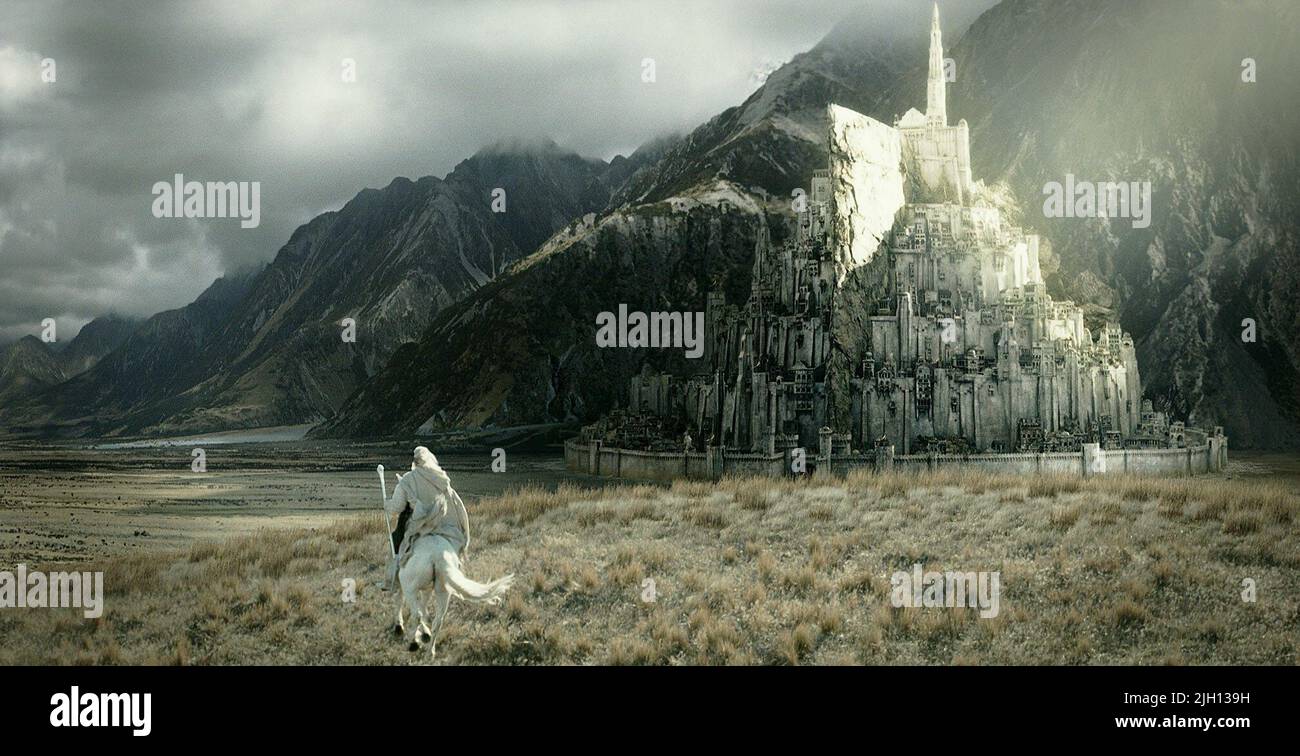 SIR IAN MCKELLEN AS GANDALF RIDES TOWARD MINAS TIRITH, THE LORD OF THE RINGS: THE RETURN OF THE KING, 2003 Stock Photo