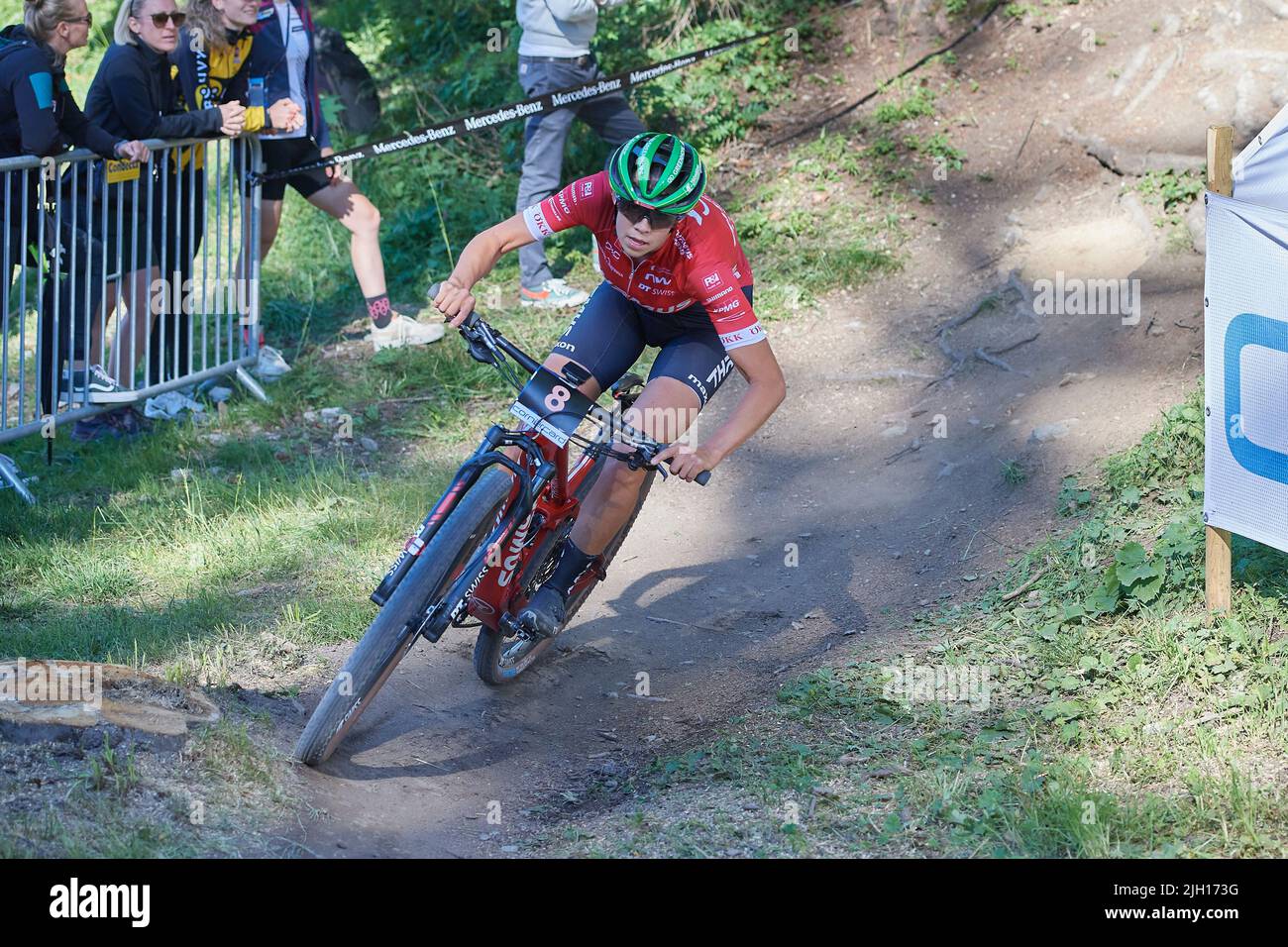 Lenzerheide, Schweiz. 8. Juli 2022. Alessandra Keller während des Cross Country Short Track der Damen Elite am UCI Mountain Bike World Cup 2022 in Len Stock Photo