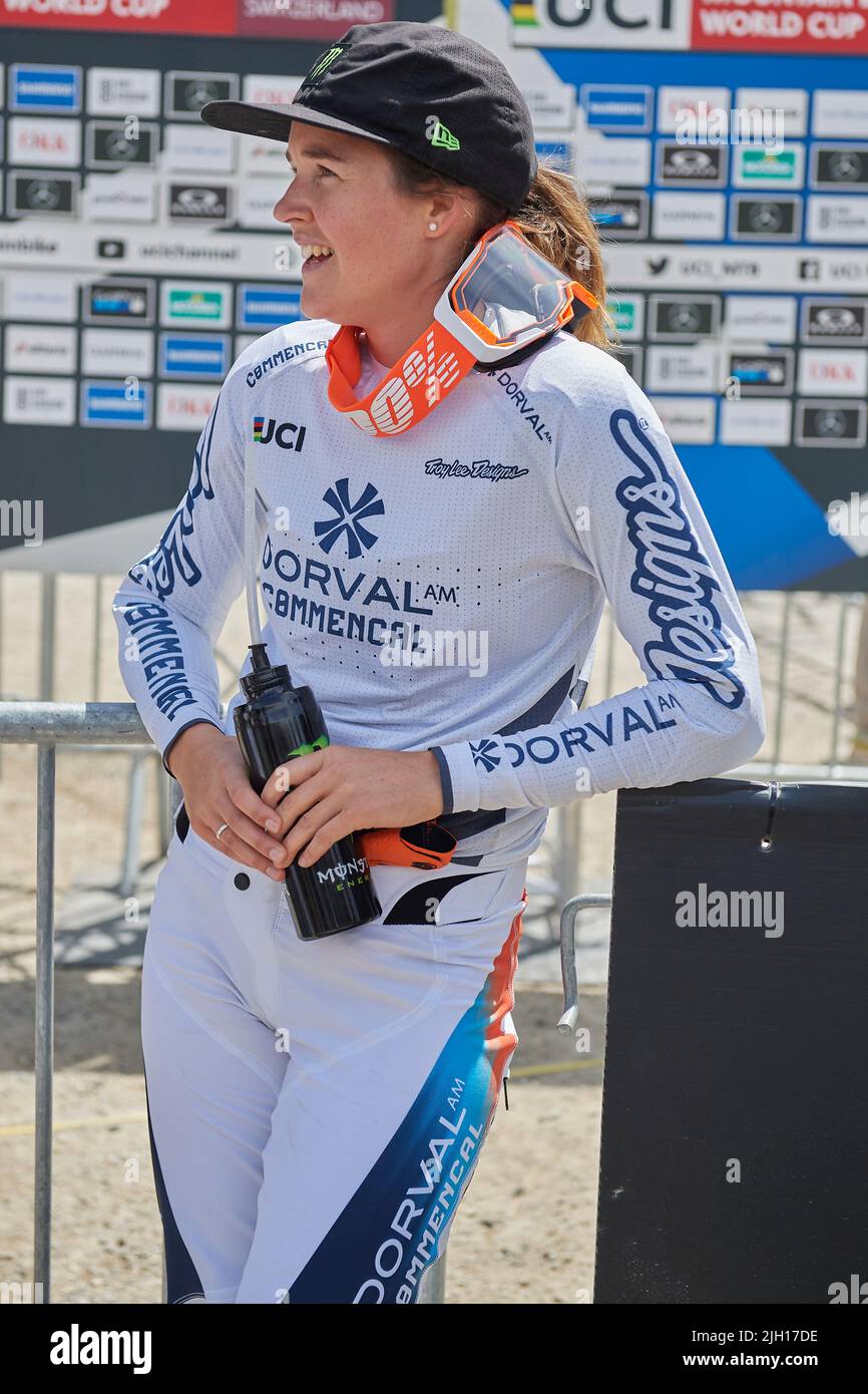 Lenzerheide, Schweiz. 9. Juli 2022. Camille Balanche (Dorval AM Commencal) während des Downhill Finals der Damen am UCI Mountain Bike World Cup 2022 i Stock Photo