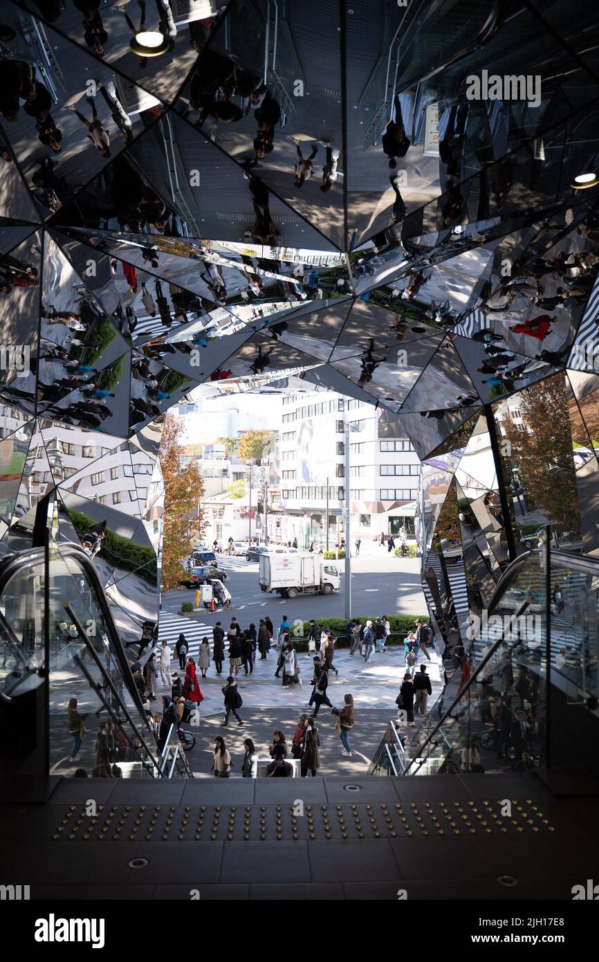 Tokyu plaza building hires stock photography and images Alamy