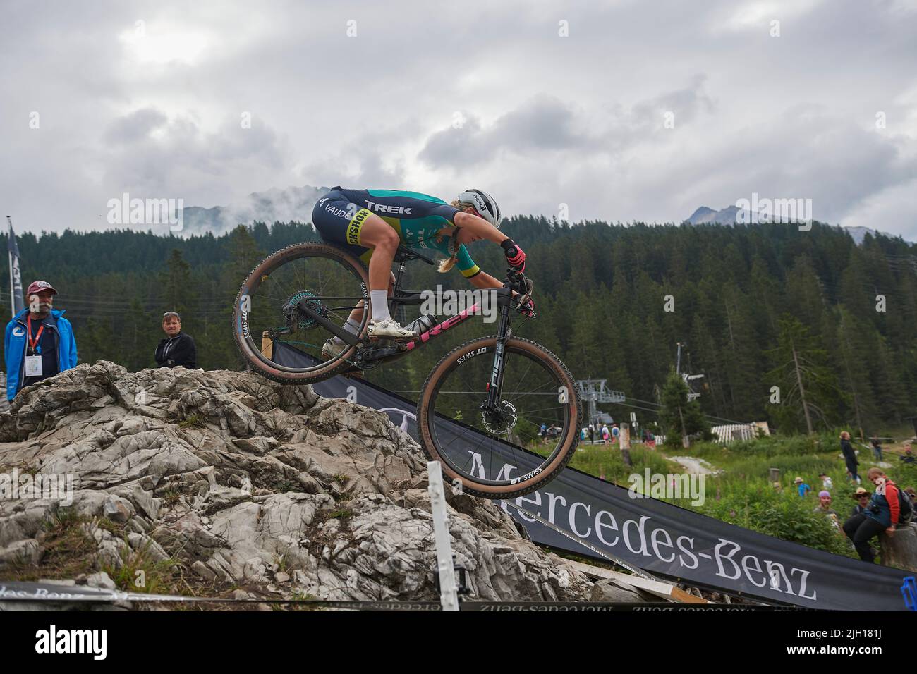 Lenzerheide, Schweiz. 10. Juli 2022. Tamara WIEDMANN während des U23 Cross Country Olympic Rennens der Damen am UCI Mountain Bike World Cup 2022 in Le Stock Photo