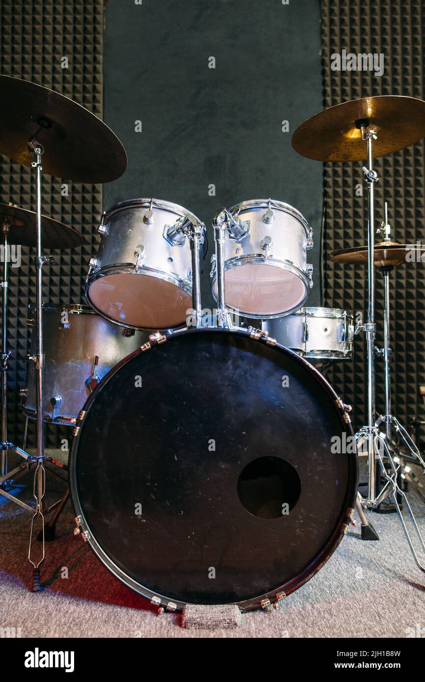 Drum set on stage prepared for playing Stock Photo Alamy