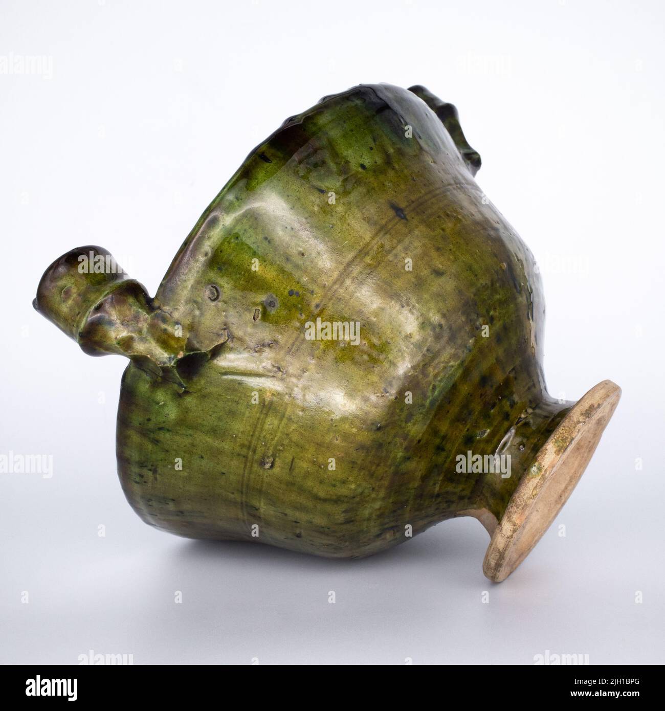 Antique Moroccan Green Glazed Tamegroute Pottery Pedestal Bowl Stock Photo Alamy